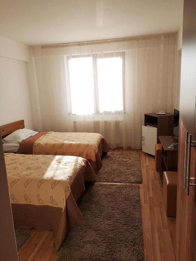 Passa Tempo Hotell Suceava Eksteriør bilde